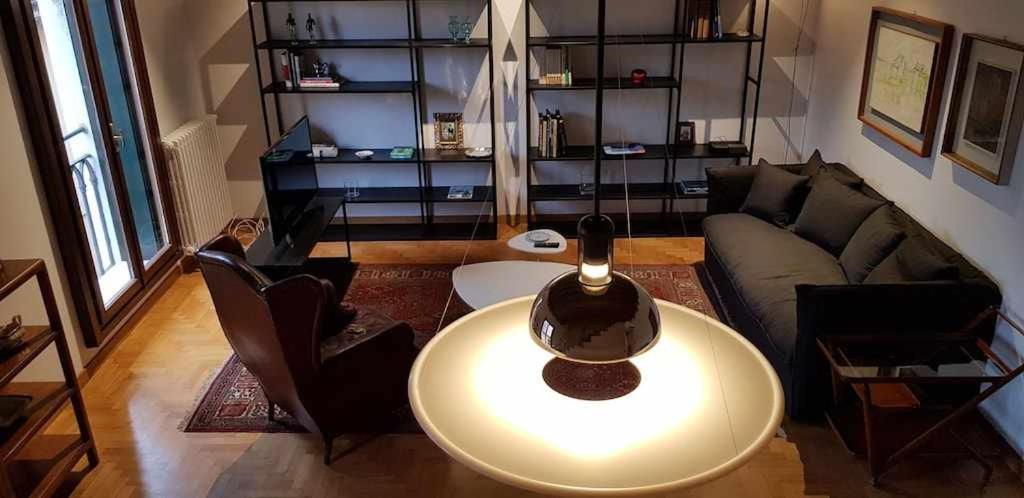 Interno Gavi Apartamento Verona Exterior foto