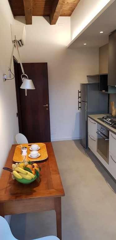 Interno Gavi Apartamento Verona Exterior foto