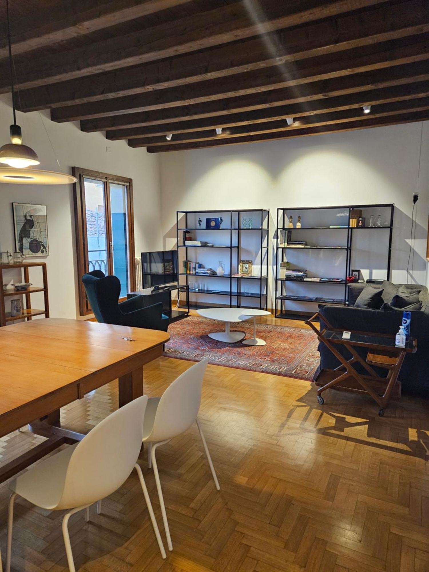 Interno Gavi Apartamento Verona Exterior foto
